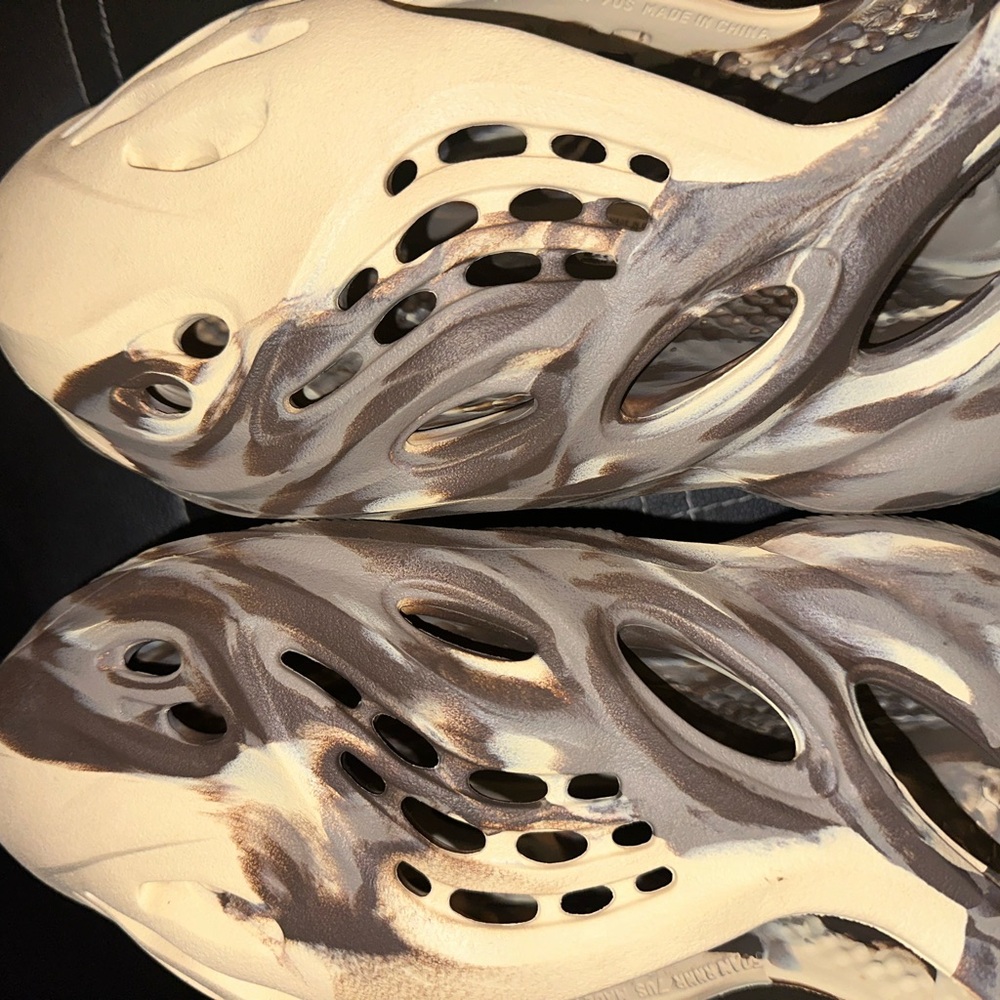 Adidas Cream Clay Yeezy Foam Runners